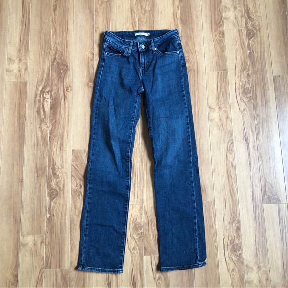 Levi’s Womens Jeans 714 Straight Size 26